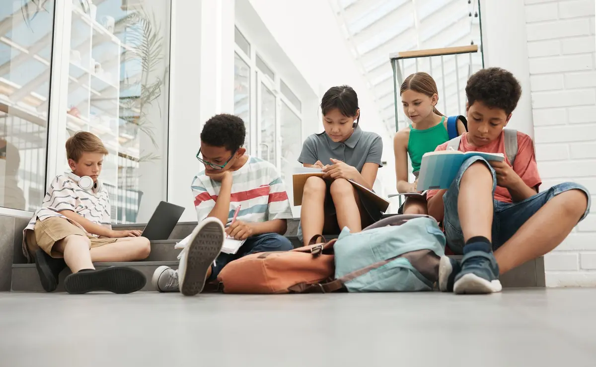 Basa Basi Mitsy: Helping Students Who Fall Behind Catch Up di Sekolah